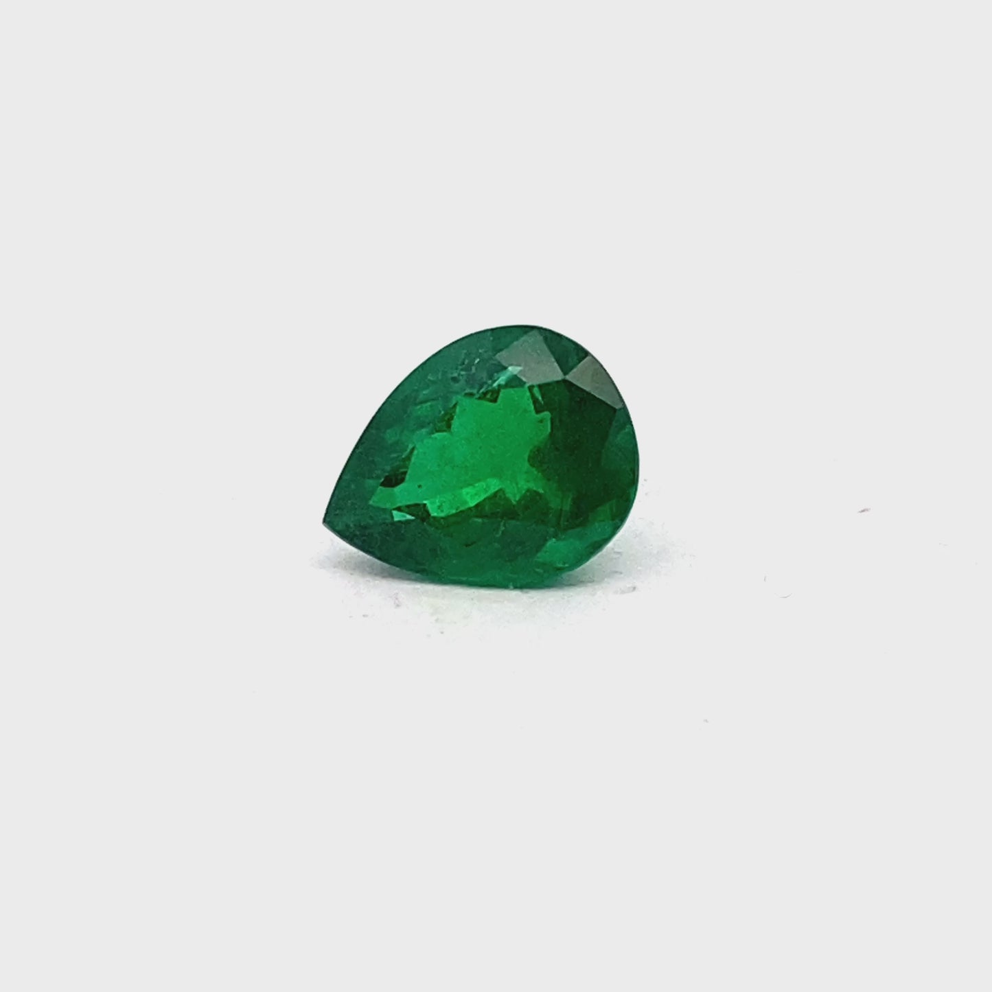 15.28x12.00x7.64mm Pear-shaped Emerald (1 pc 7.37 ct)