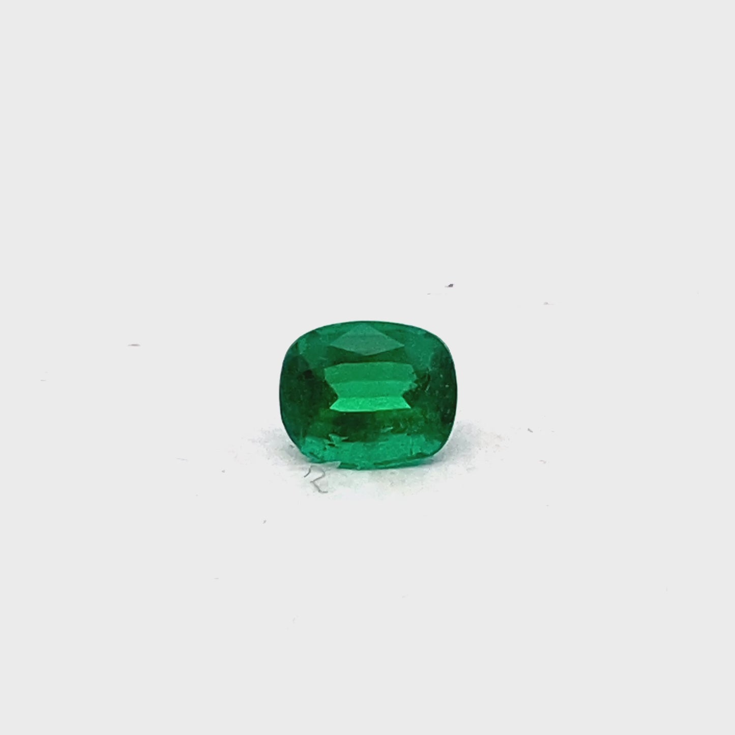 8.96x7.38x5.41mm Cushion Emerald (1 pc 2.33 ct)