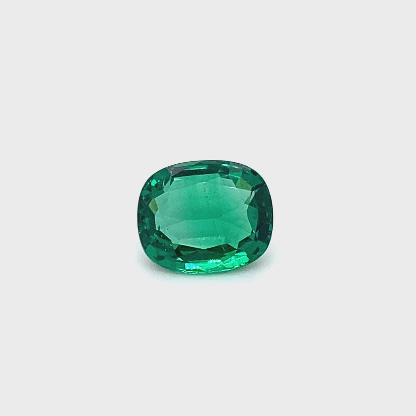 10.43x8.64x4.82mm Cushion Emerald (1 pc 3.01 ct)