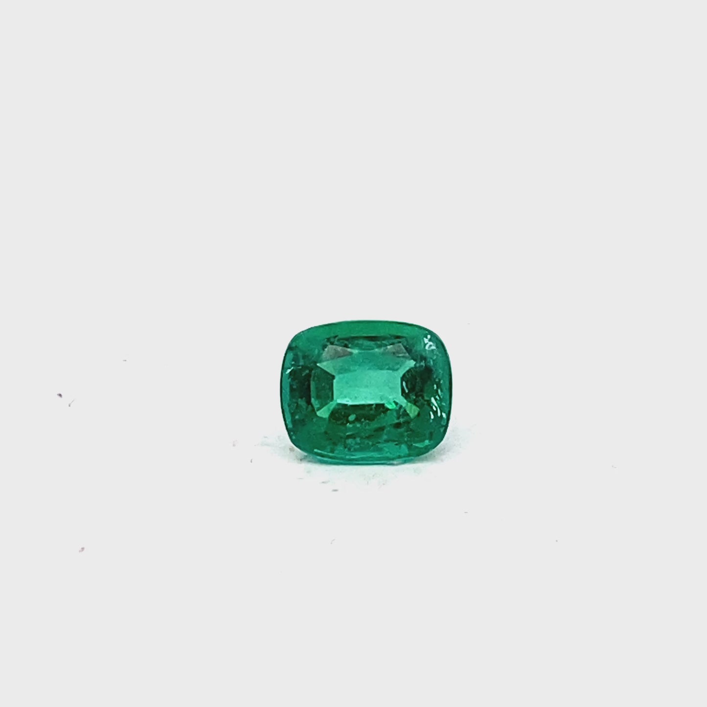 9.85x8.20x5.68mm Cushion Emerald (1 pc 3.15 ct)