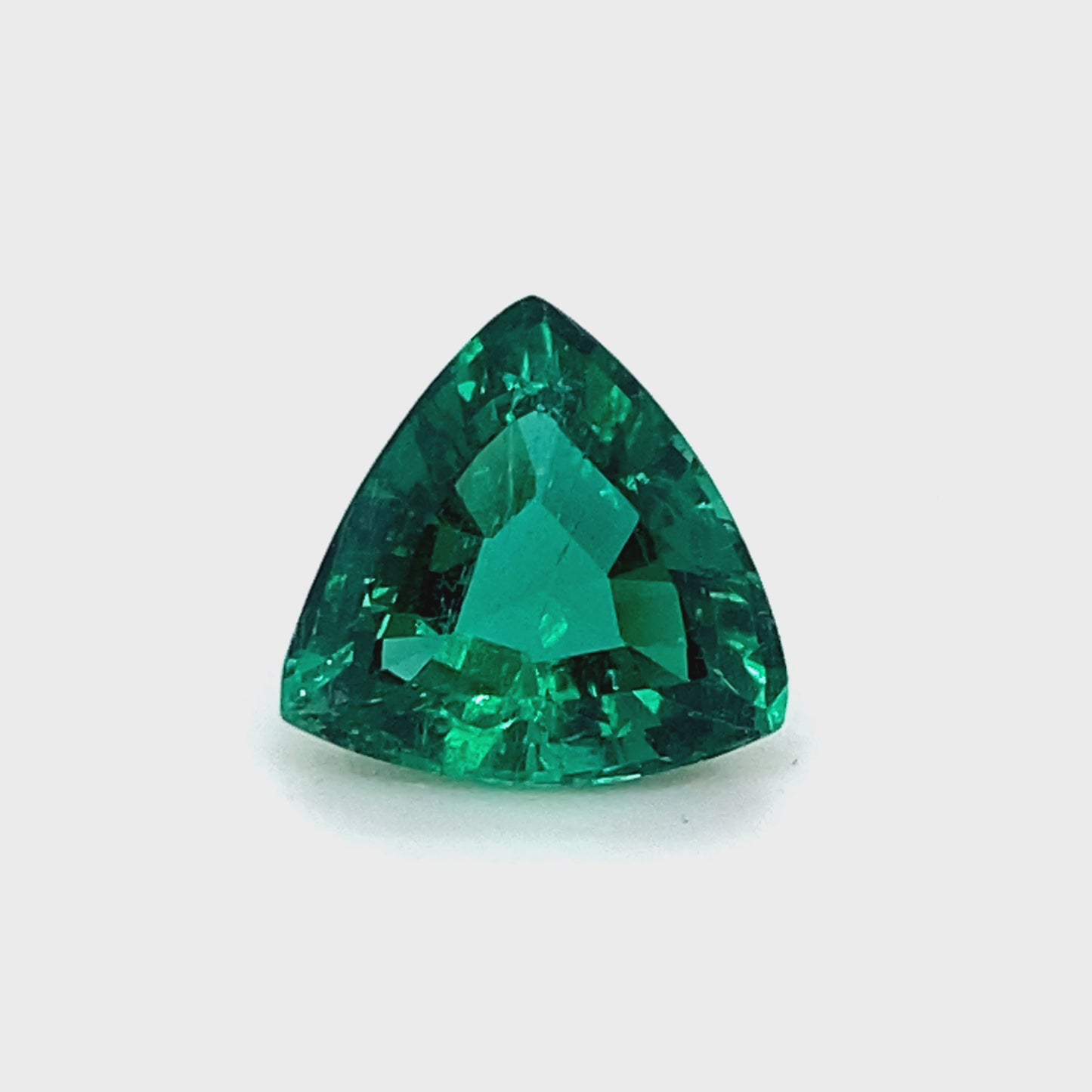 13.10x13.57x7.02mm Trillion Emerald (1 pc 6.06 ct)