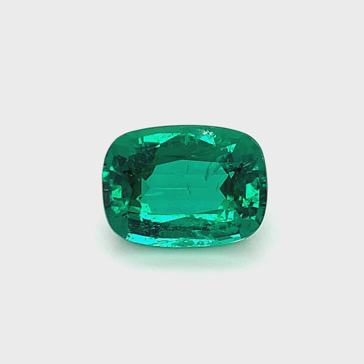 15.33x11.40x7.45mm Cushion Emerald (1 pc 8.84 ct)