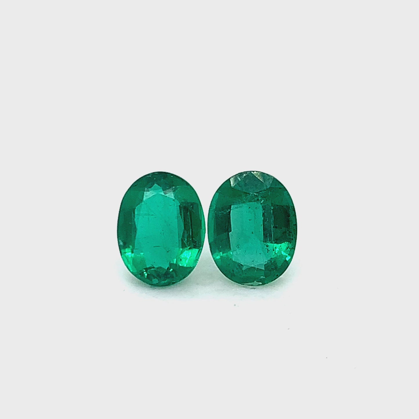 10.10x7.80x4.40mm Oval Emerald Pair (2 pc 4.28 ct)