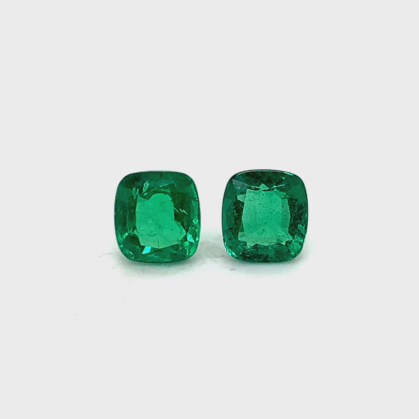 8.30x7.70x0.00mm Cushion Emerald (1 pc 2.25 ct)