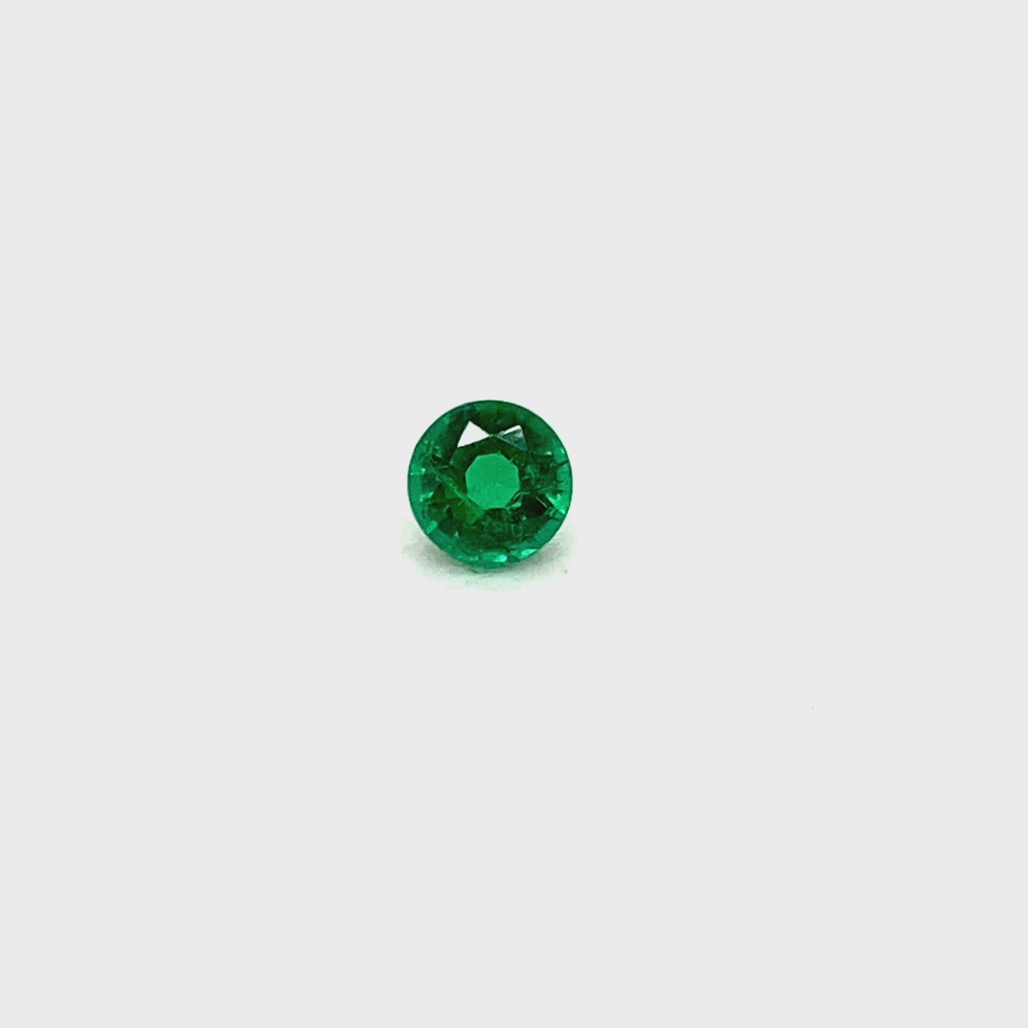 5.03x5.01x3.57mm Round Emerald (1 pc 0.56 ct)