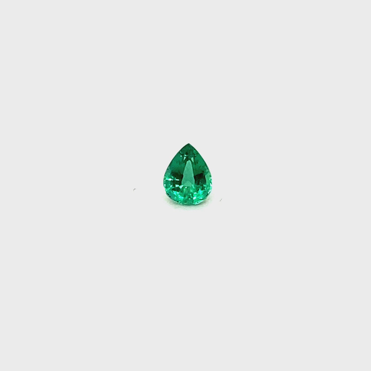 5.10x4.10x2.63mm Pear-shaped Emerald (1 pc 0.28 ct)